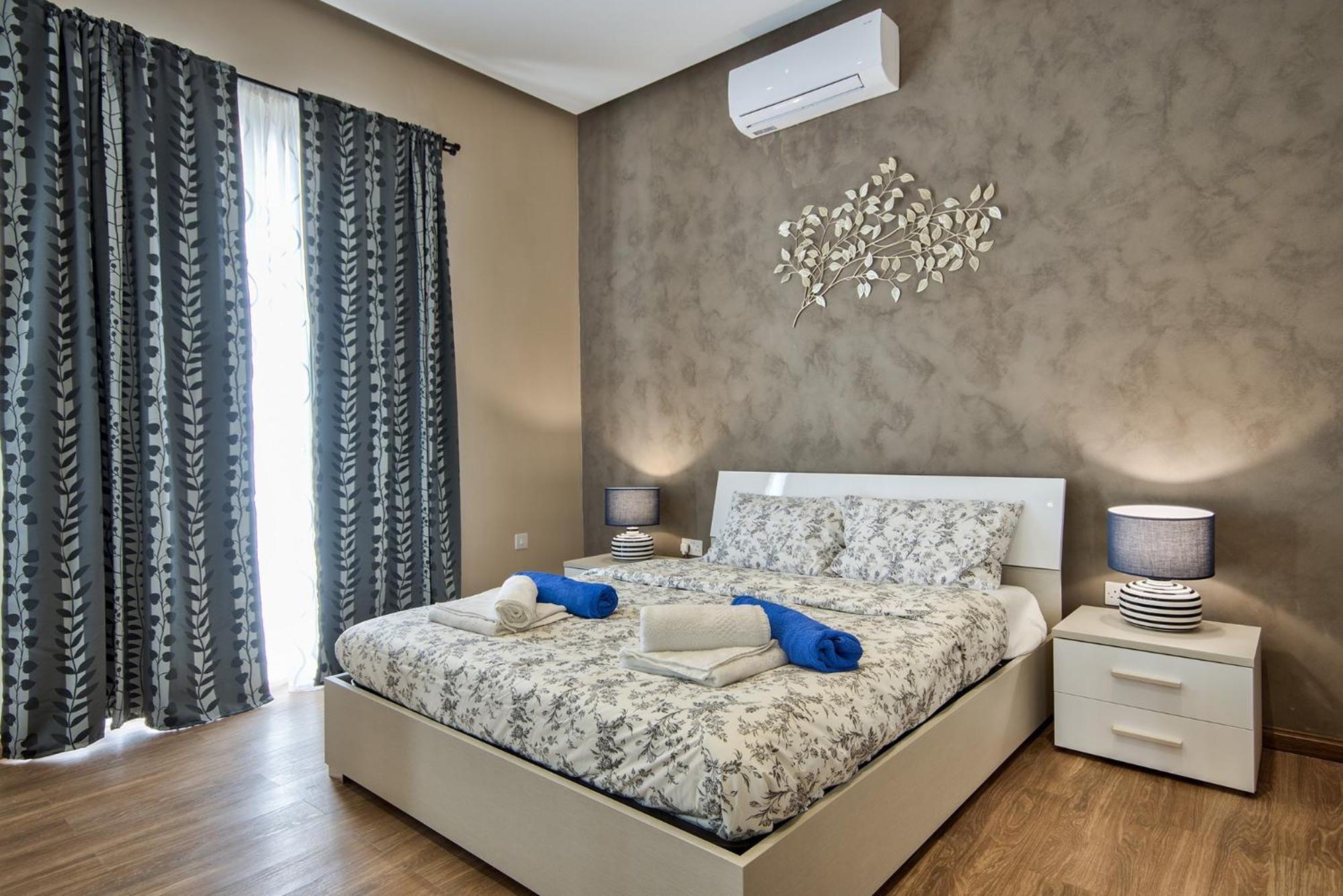 Villa Blu - Family Villa With Indoor Heated Pool, Sauna And Games Room 梅利哈 外观 照片