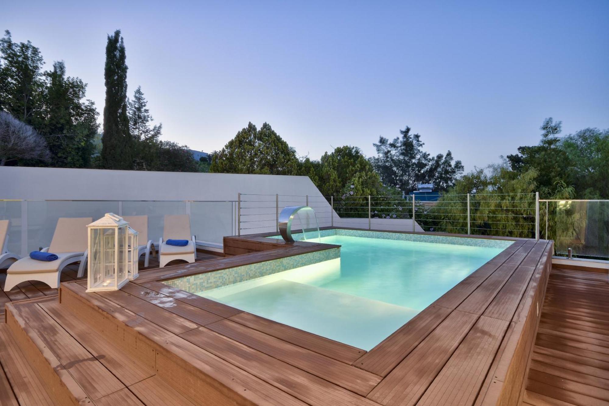 Villa Blu - Family Villa With Indoor Heated Pool, Sauna And Games Room 梅利哈 外观 照片